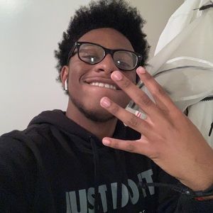 Meet your Posher, Jaylan